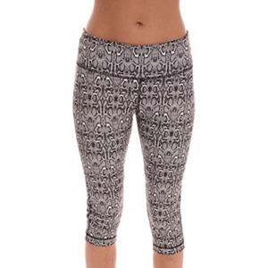 90 Degrees by Reflex Gray Snake Print Capri Pants